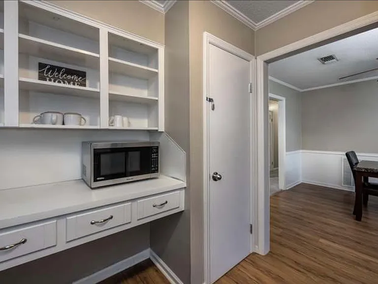 6324 Allwood Dr — Photo 9