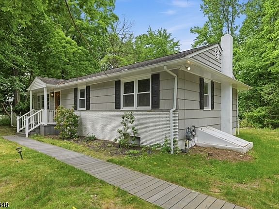 2nd image of 200 Conklintown Rd