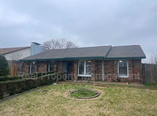 1523 Uvalde St, Mesquite, TX 75150