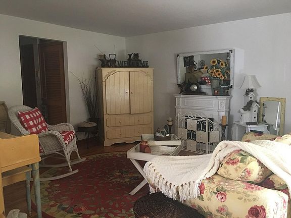 LR from kitchen table