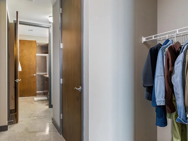 1510 Demonbreun St #706 — Photo 14
