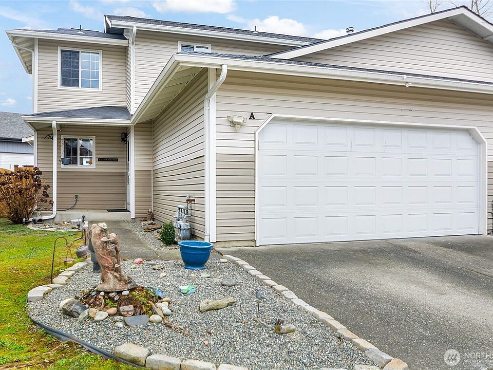 1st image of 16828 40th Avenue NE #A