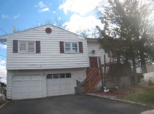 24 Catalina Dr, Somerville, NJ 08876