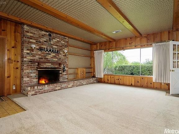 2nd image of 8455 Hidden Valley Cir