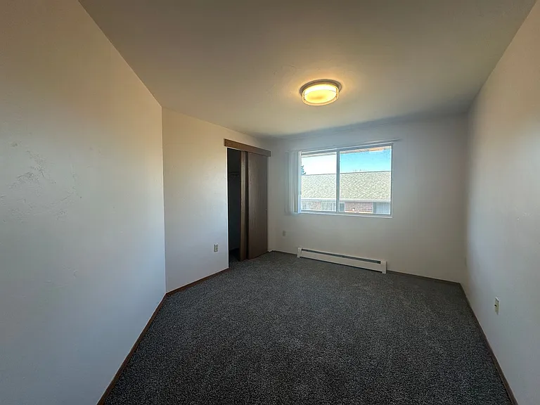 2705 Humboldt Rd — Photo 9