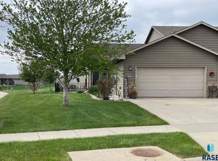 6823 S Tomar Rd, Sioux Falls, SD 57108