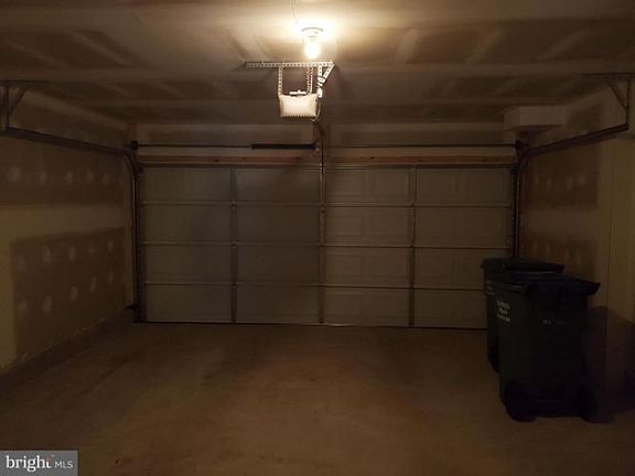 4th image of 1314 Gilmore St