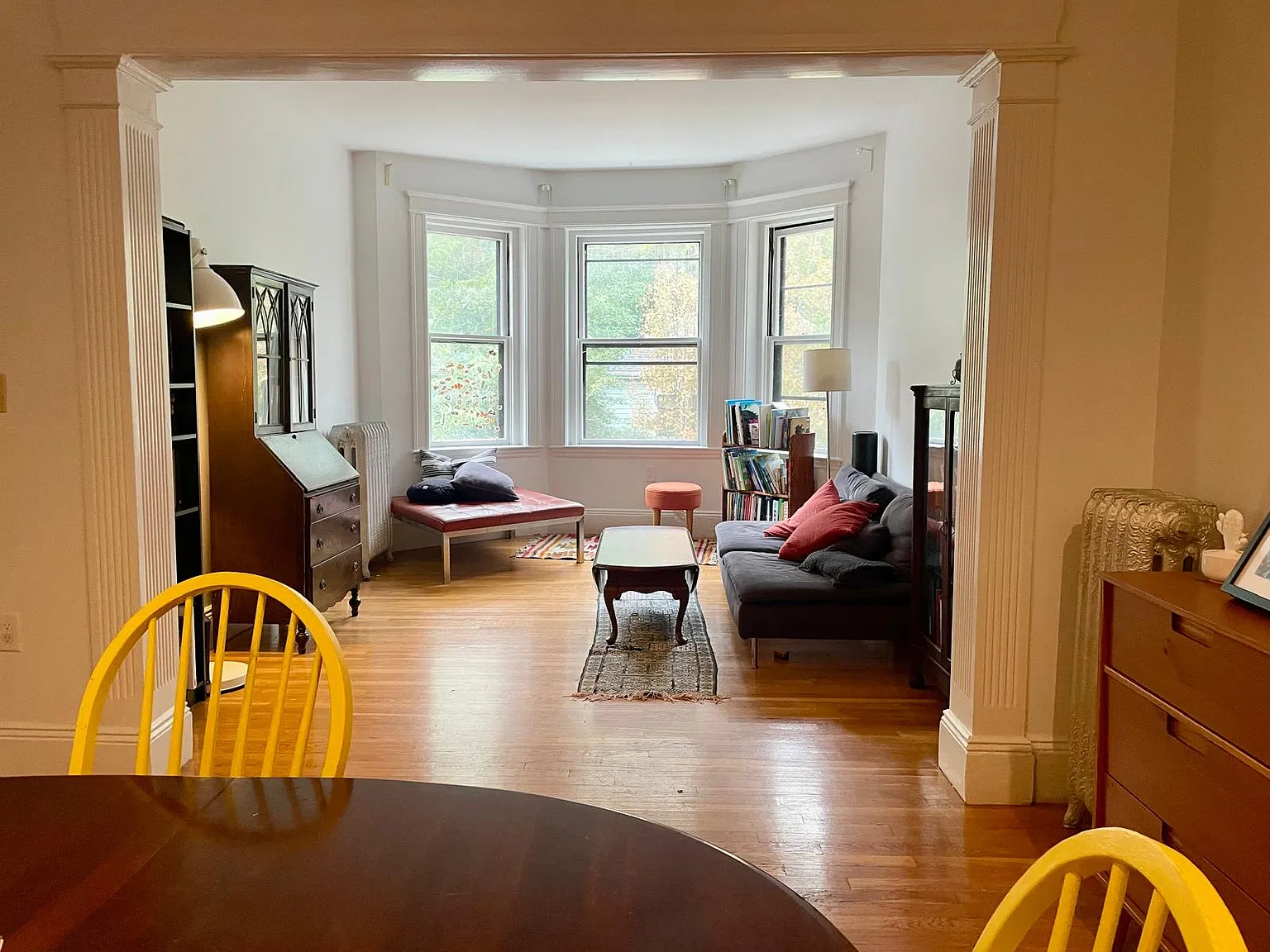 2 bed, 975 sqft, $3,600 — Photo 2