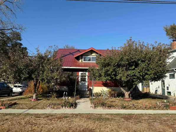 22 6th Ave NW, Minot, ND 58703