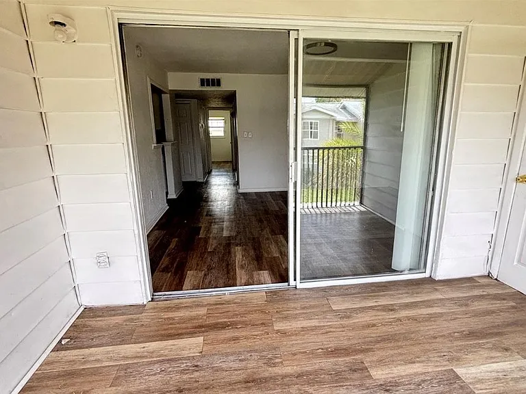 860 Sky Lake Cir #412 — Photo 5