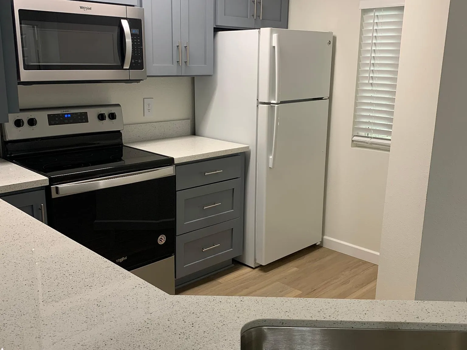 7515 Charmant Drive — Photo 4