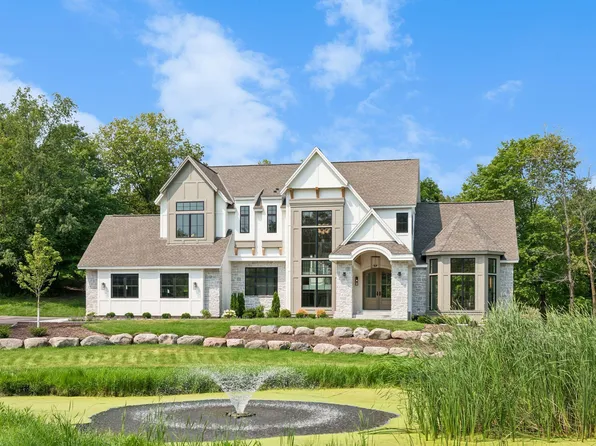 285 N Shore Dr W, Minnetrista, MN 55364