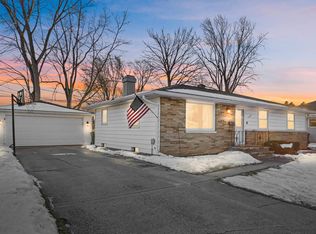 1419 W 3rd St, Kimberly, WI 54136