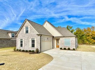 10534 Bayou Ct, Olive Branch, MS 38654
