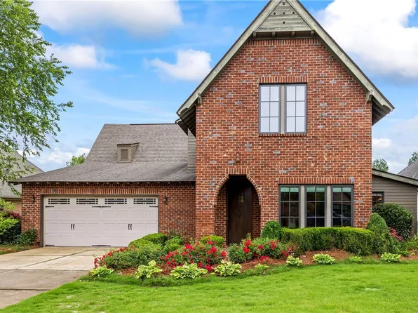 785 Oakdale Dr, Auburn, AL 36830