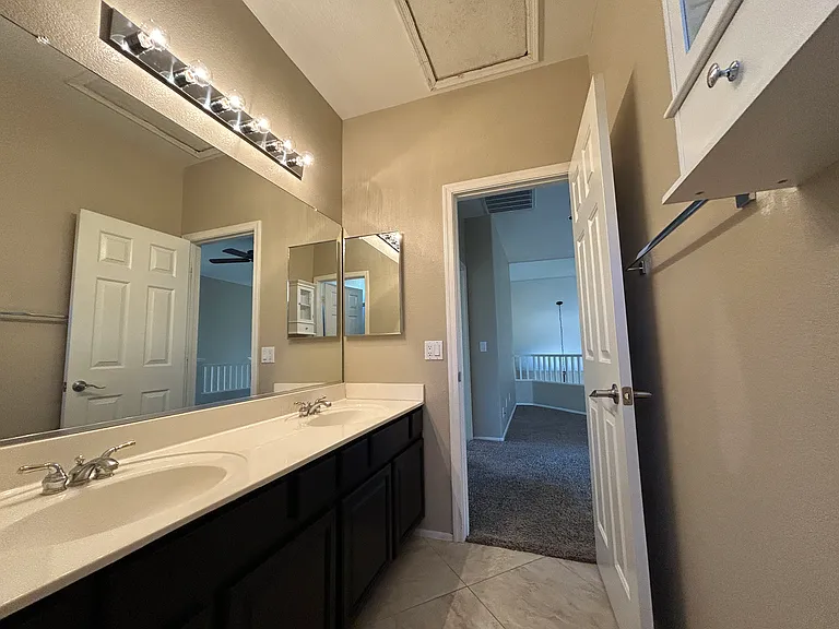 5163 W Village Dr — Photo 41
