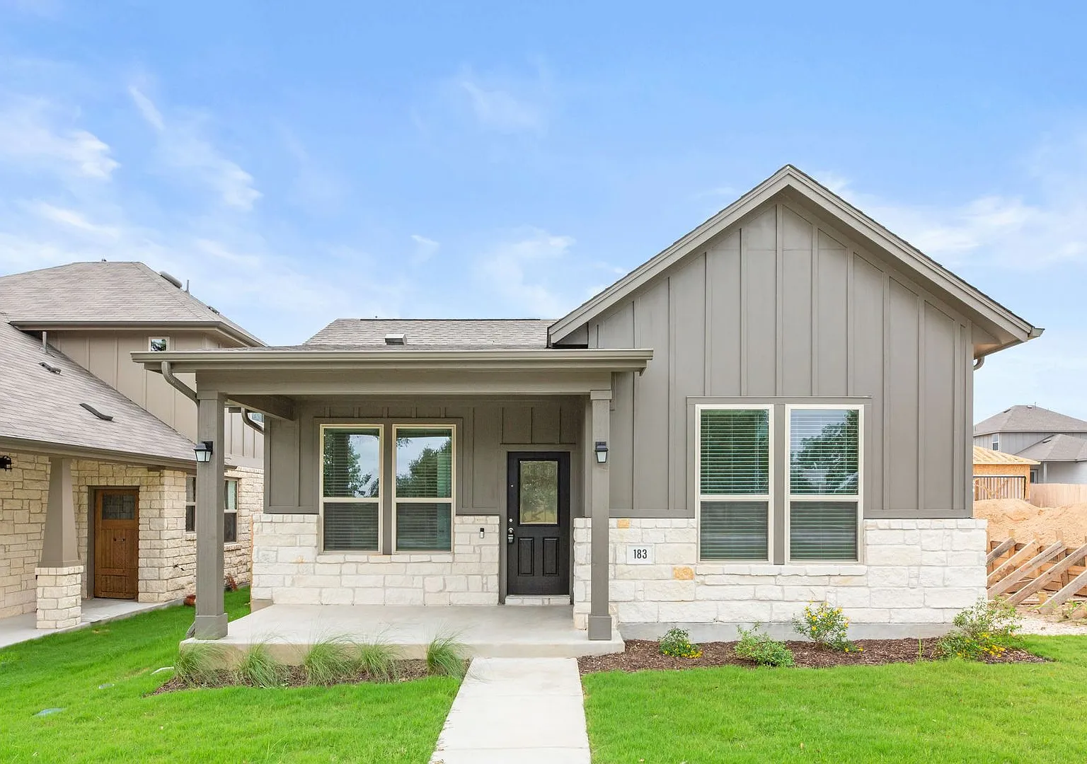 Beautiful 3 bedroom, 2 bathroom home in Kyle — Photo 4