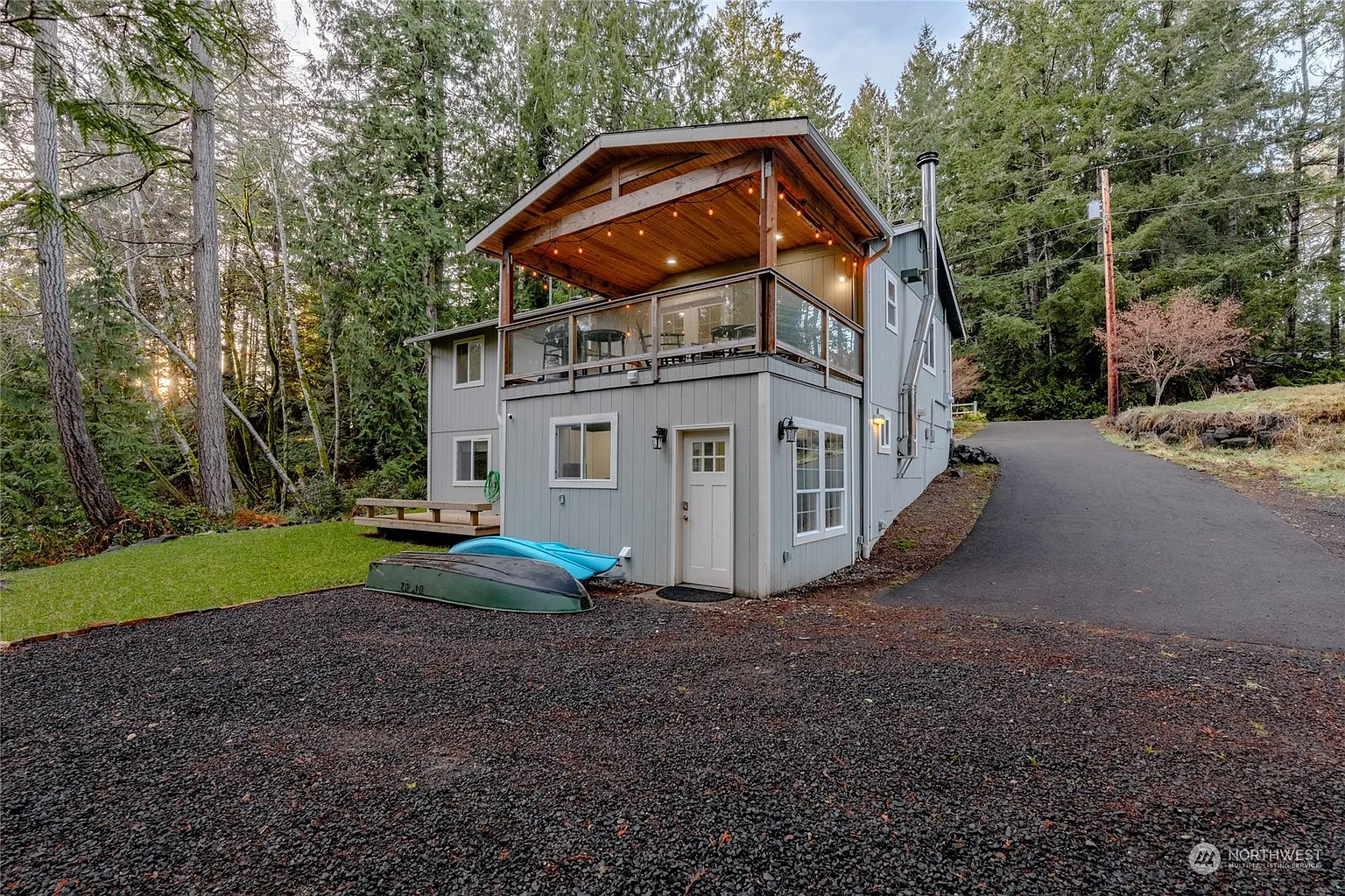 2014 Island Drive NW photo 1