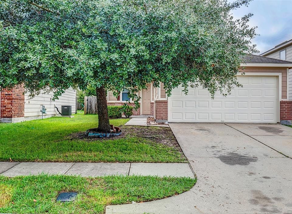 1st image of 1935 Adobe Stone Dr