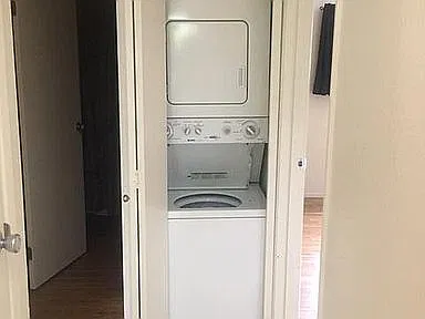 2 bed, 900 sqft, $2,150 — Photo 3