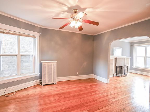 3rd image of 2008 W Birchwood Ave #1