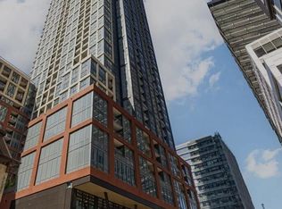 108 Peter St #4902, Toronto, ON M5V 0W2