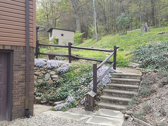 Entrance to back of house
