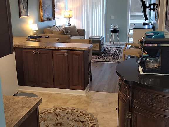 4th image of 301 Commerce Way #306