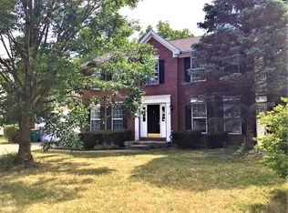 9 W Waterbury Dr, Springboro, OH 45066