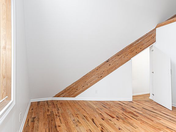 Large closet in Bedroom