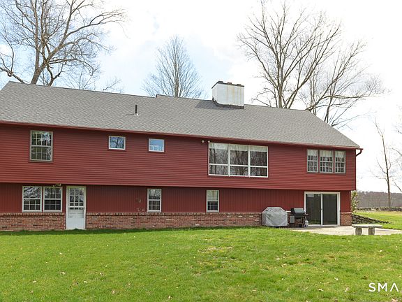 2nd image of 174 Southwest Road