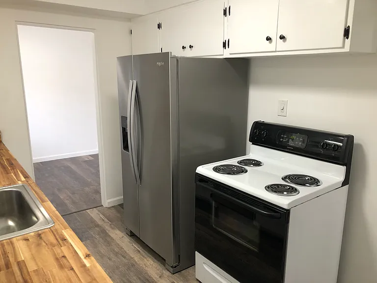 9852 NE 18th St — Photo 9