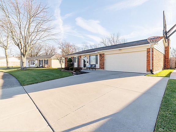5th image of 238 Grantwood Dr