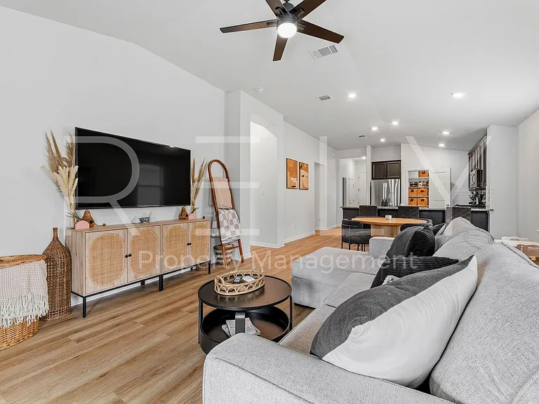 6517 Teramo Ter — Photo 20