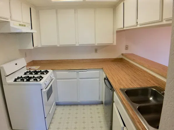 Delightful Living in Lawndale!, 4539 W 159th St APT 7, Lawndale, CA 90260