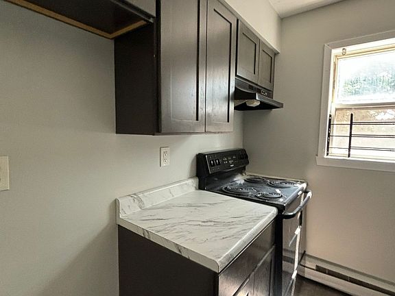 2nd image of 394 S 6th St #2R