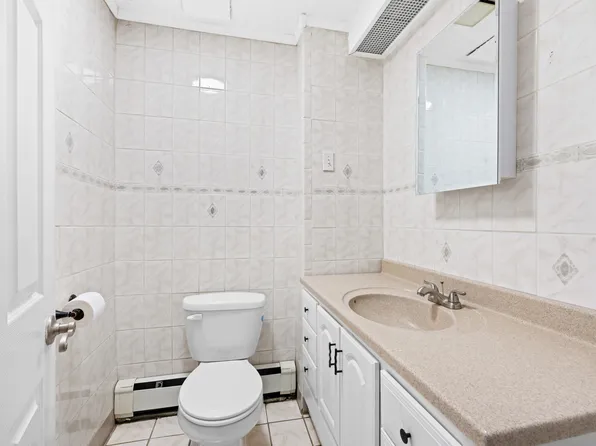 37 Belmont Avenue image 12 of 18