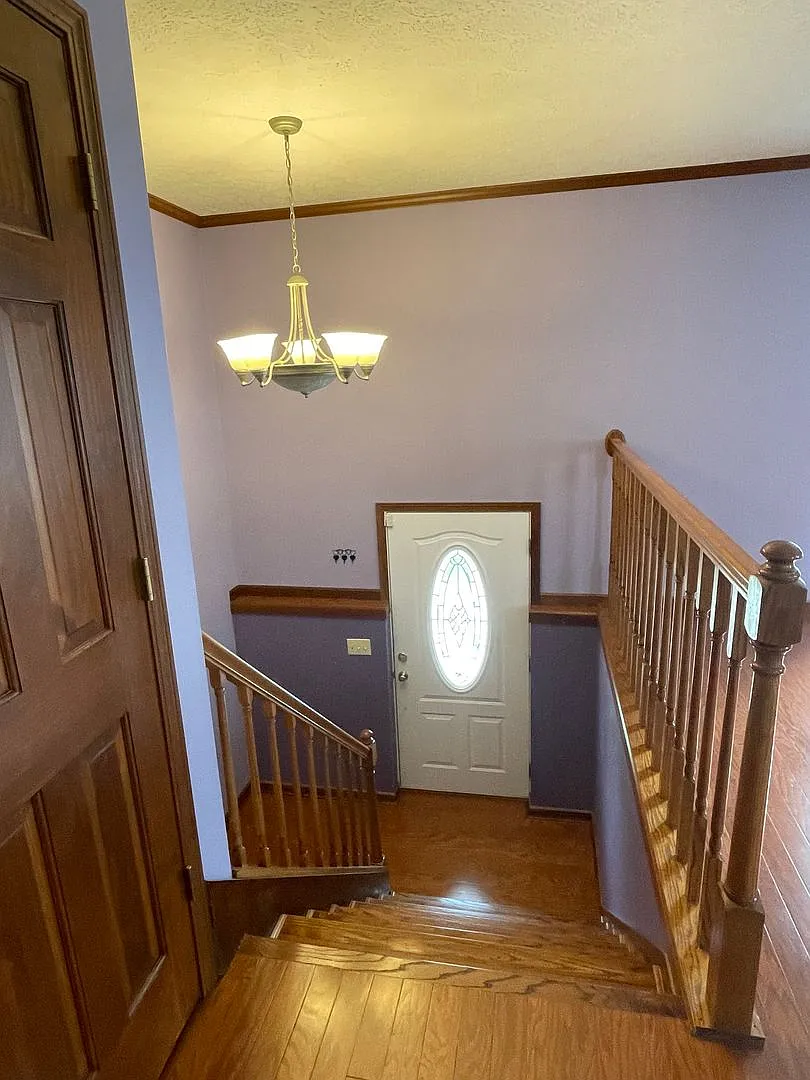 Three-Bedroom Two Bath Townhome in Charleston Cross Lanes Area — Photo 4