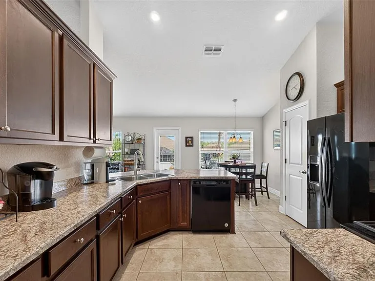2429 Twin Lake View Rd — Photo 10