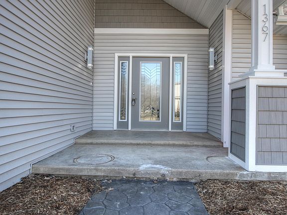 4th image of 1367 Woodingham Dr