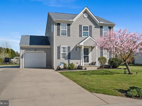 82 E Chimney Top Ln, Felton, DE 19943