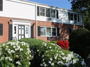 12 Lenox Ct APT 812, Suffern, NY 10901