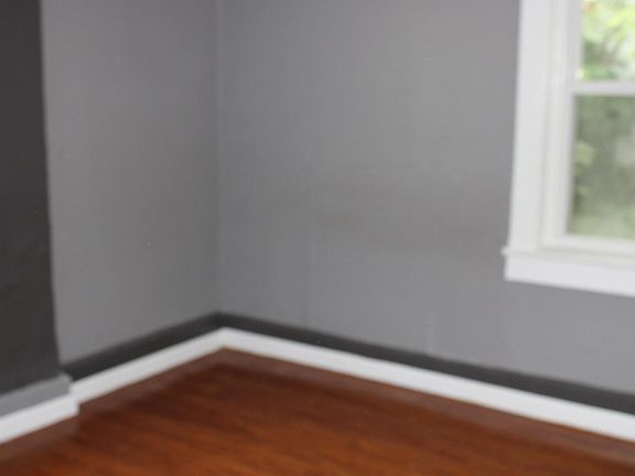 4th image of 7141 Vermont Ave