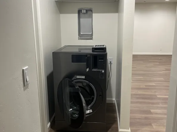 915 W Dolphin Ave, Ridgecrest, CA