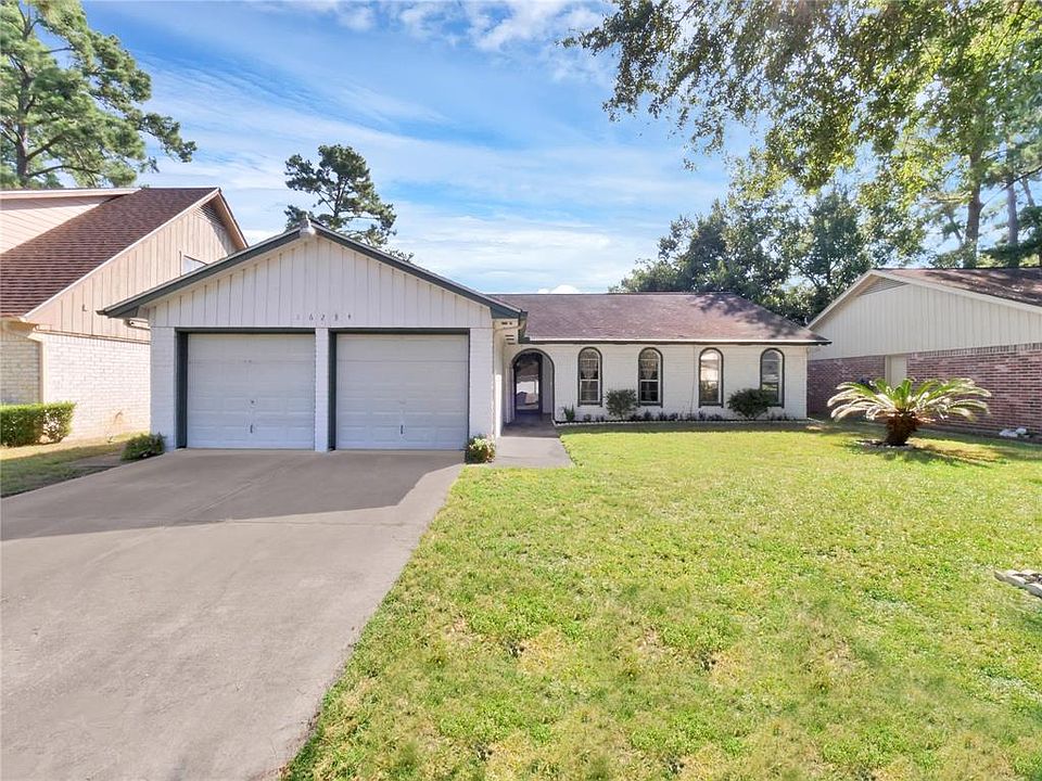 1st image of 16234 Hollow Wood Dr