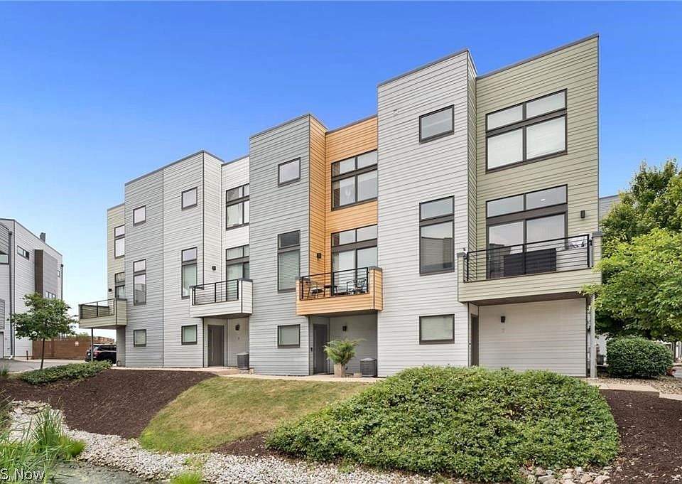 18875 Riversouth Ter Unit 7, Fairview Park, OH 44126 | MLS