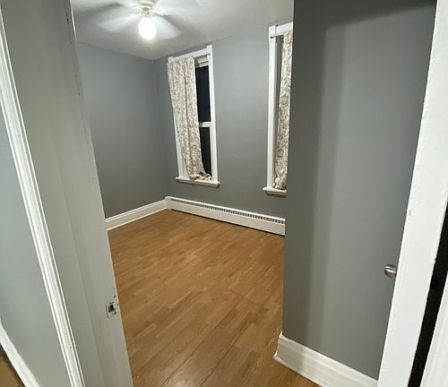 3rd image of 109 N Depot St #109