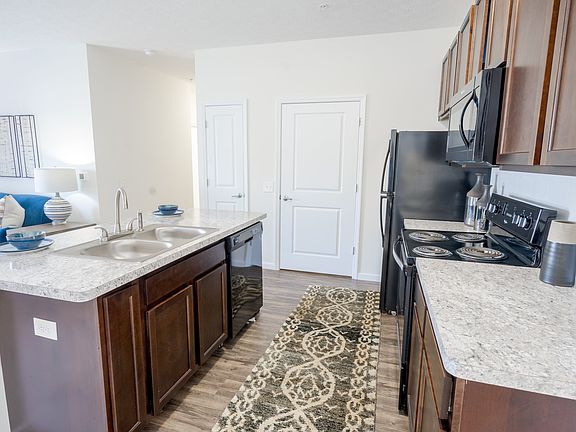 3rd image of 201 Courtright East Rd #101