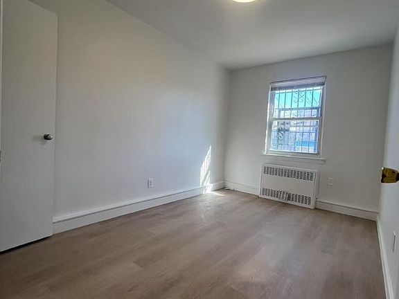 4th image of 8645 25th Ave #1