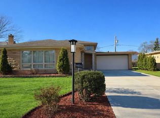 9416 Oliphant Ave, Morton Grove, IL 60053